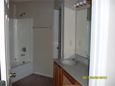 MASTER BTH WITH LINEN CLOSET AND WALK-IN CLOSET