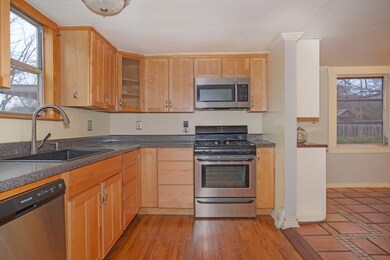 111 W Park St, Fredericksburg, TX 78624 - photo 7