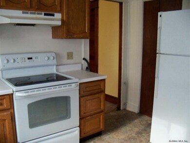 9 Marshall St, Albany, NY 12209 - photo 7