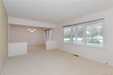 14 Gardenwood Ln, Asheville, NC 28803 - photo 3