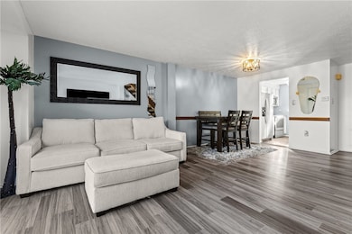 202 Bayberry Ln, Imperial, PA 15126 - photo 2