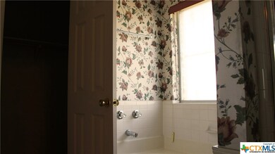 905 Whirlaway Dr, Copperas Cove, TX 76522 - photo 6