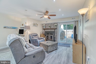 4146 Pleasant Meadow Ct unit 110C, Chantilly, VA 20151 - photo 7