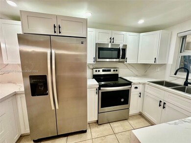 4425 W 10th Ln unit 16, Hialeah, FL 33012 - photo 4