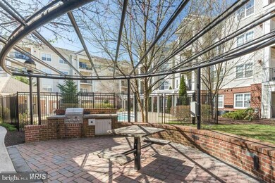 12945 Centre Park Cir unit 104, Herndon, VA 20171 - photo 4