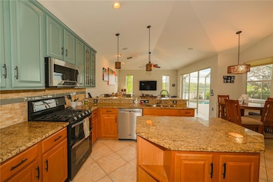 12420 Aster Ave, Bradenton, FL 34212 - photo 3