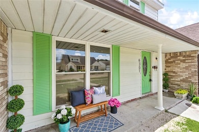 Covered Front Porch