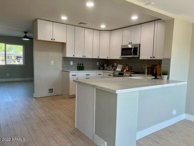 7 Kitchen and living room
