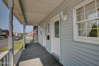 1234 W Montgomery St, Coal Township, PA 17866 - photo 4