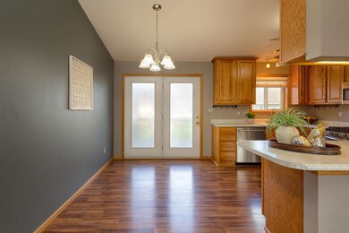 1631 Aspen Dr, Waterloo, IA 50701 - photo 6