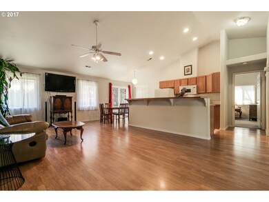 1148 Ash Grove Loop, Creswell, OR 97426 - photo 7