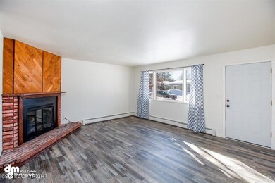 04-Living Room MS_4243-Edit