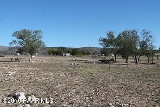 180 W Antelope Run Rd, Paulden, AZ 86334 - photo 7