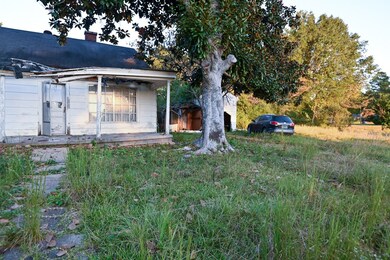 137 S Murphree St, Pittsboro, MS 38951 - photo 7