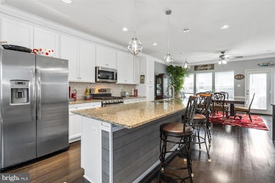 7118 Whitlow Ln, Glen Burnie, MD 21060 - photo 5