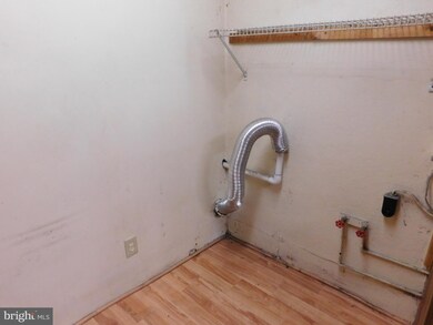 218 1/2 Penn St, Tamaqua, PA 18252 - photo 4