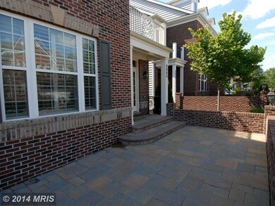 5803 Falls Gate Ct, Falls Church, VA 22041 - photo 3
