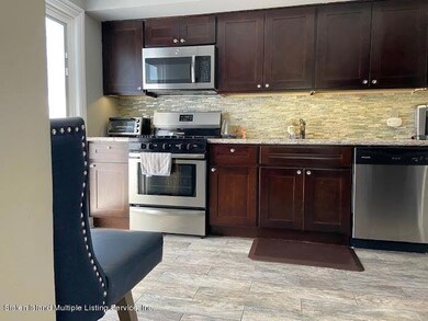 6 Revere Ln unit A, Staten Island, NY 10306 - photo 7