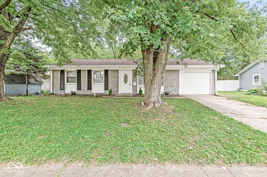 10113 Catalina Dr, Indianapolis, IN 46235 - photo 2