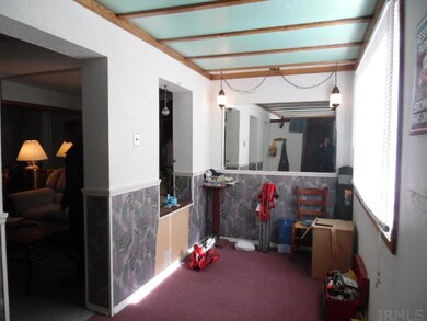 127 W Wabash St, Bluffton, IN 46714 - photo 4