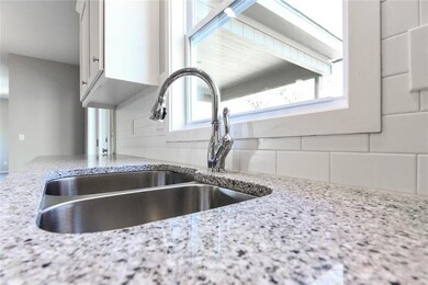 9146 Shady Bend Rd, Shawnee, KS 66227 - photo 7