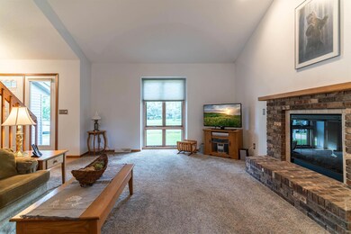 2627 Fandre Dr, Cedar Falls, IA 50613 - photo 5