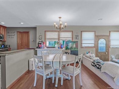 4 Whitebirch Ln, ComMacK, NY 11725 - photo 7