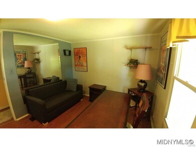 9X10 BEDROOM