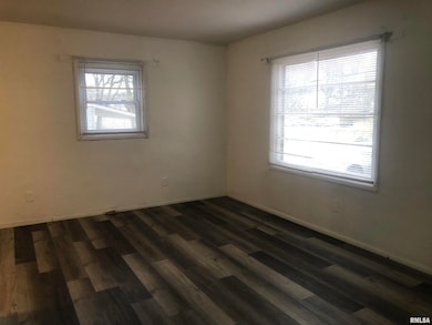 1605 W North Grand Ave, Springfield, IL 62702 - photo 3