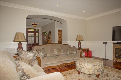 Great Room Open & Bright