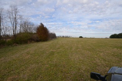 537 Kennedy Bridge Rd, Harrodsburg, KY 40330 - photo 2