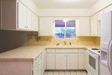 03-Kitchen01