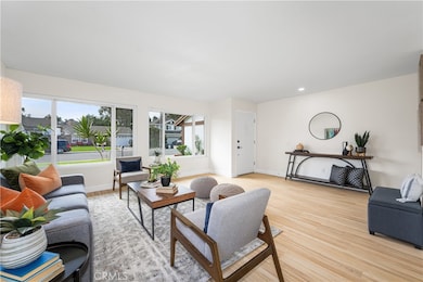 930 Helena Cir, Costa Mesa, CA 92626 - photo 7