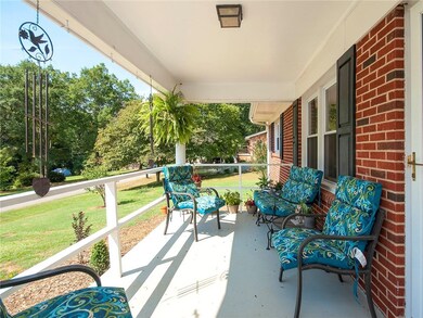 319 Gilstrap Dr, Liberty, SC 29657 - photo 5