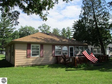 2932 W Lakeside Dr, West Branch, MI 48661 - photo 4