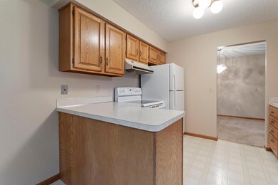12101 Grouse St NW unit 101, Coon Rapids, MN 55448 - photo 6