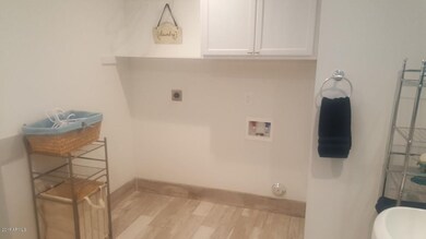 10325 W Caron Dr, Sun City, AZ 85351 - photo 5