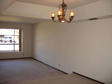 Tray Ceiling In Dining Room