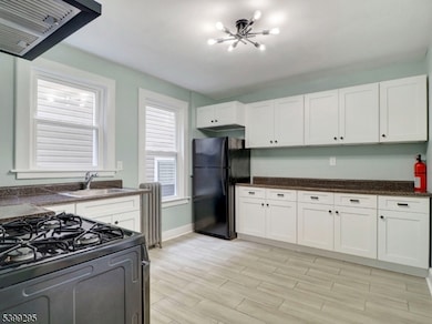 258 Amherst St unit 2, East Orange, NJ 07018 - photo 2