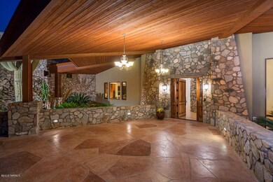 Camino Ojo de Agua Grand Entry
