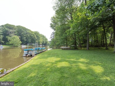 3752 Tennis Ct, Falls Church, VA 22041 - photo 2