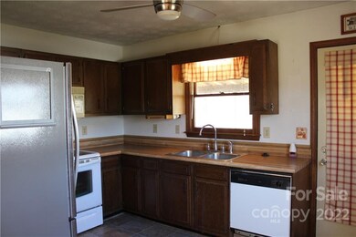 5 Laurel Brook Dr, Hendersonville, NC 28792 - photo 6