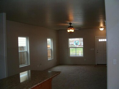 117 Aurora Ln, Central Point, OR 97502 - photo 3