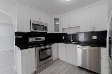 6634 Hope St, Hollywood, FL 33024 - photo 7