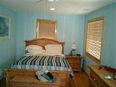 29 Cove St unit 1, Mattapoisett, MA 02739 - photo 4