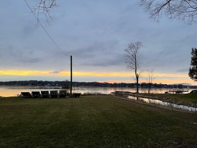 7724 Deep Spring Rd unit 2, Wonder Lake, IL 60097 - photo 3