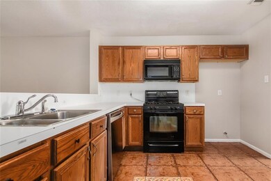 10950 Malden Dr, Houston, TX 77075 - photo 6