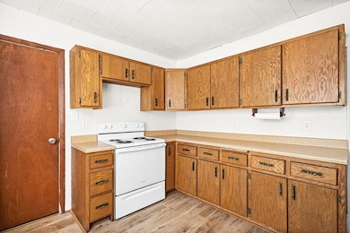 722 Fisher Ave, Superior, WI 54880 - photo 5