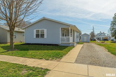 524 N Hamilton St, Lincoln, IL 62656 - photo 2