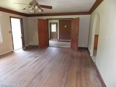 217 Greenvale Rd, Asheboro, NC 27203 - photo 5